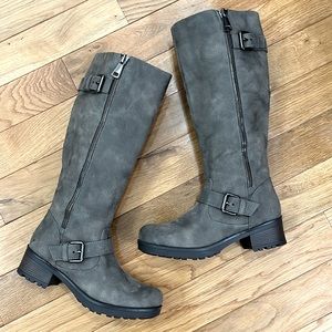 Lug Sole Taupe Boots